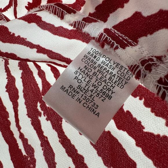 Umgee Size XL Faux Wrap V Neck Blouse Red Zebra Striped Crossover Front Zebra - Picture 4 of 4